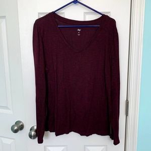 Dip V-Neck Burgundy Long Sleeve Tee Women's Size Extra‎ Large